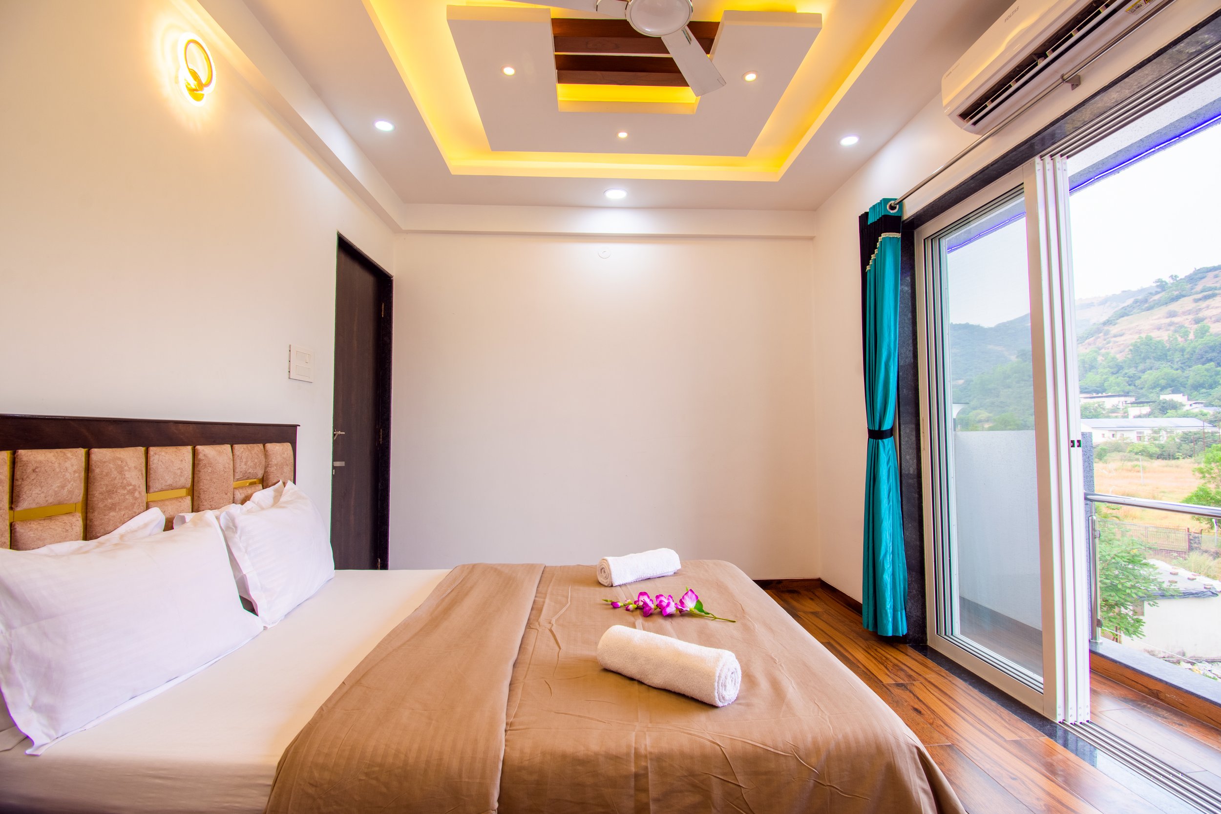 stayalore-mountain-view-villas-lonavala-22.JPG