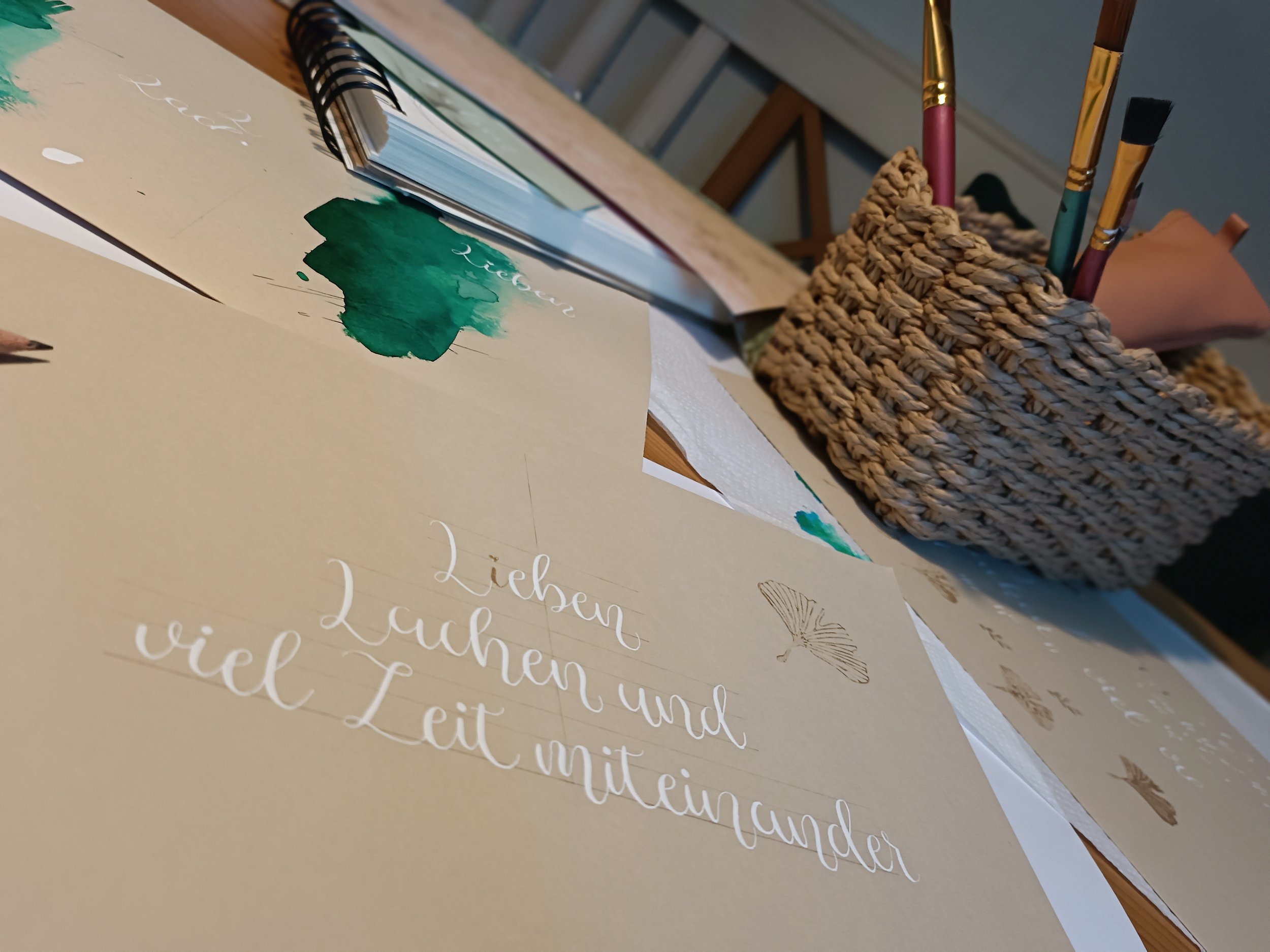 KALLIGRAFIE / Papier / © Jennifer Perauer