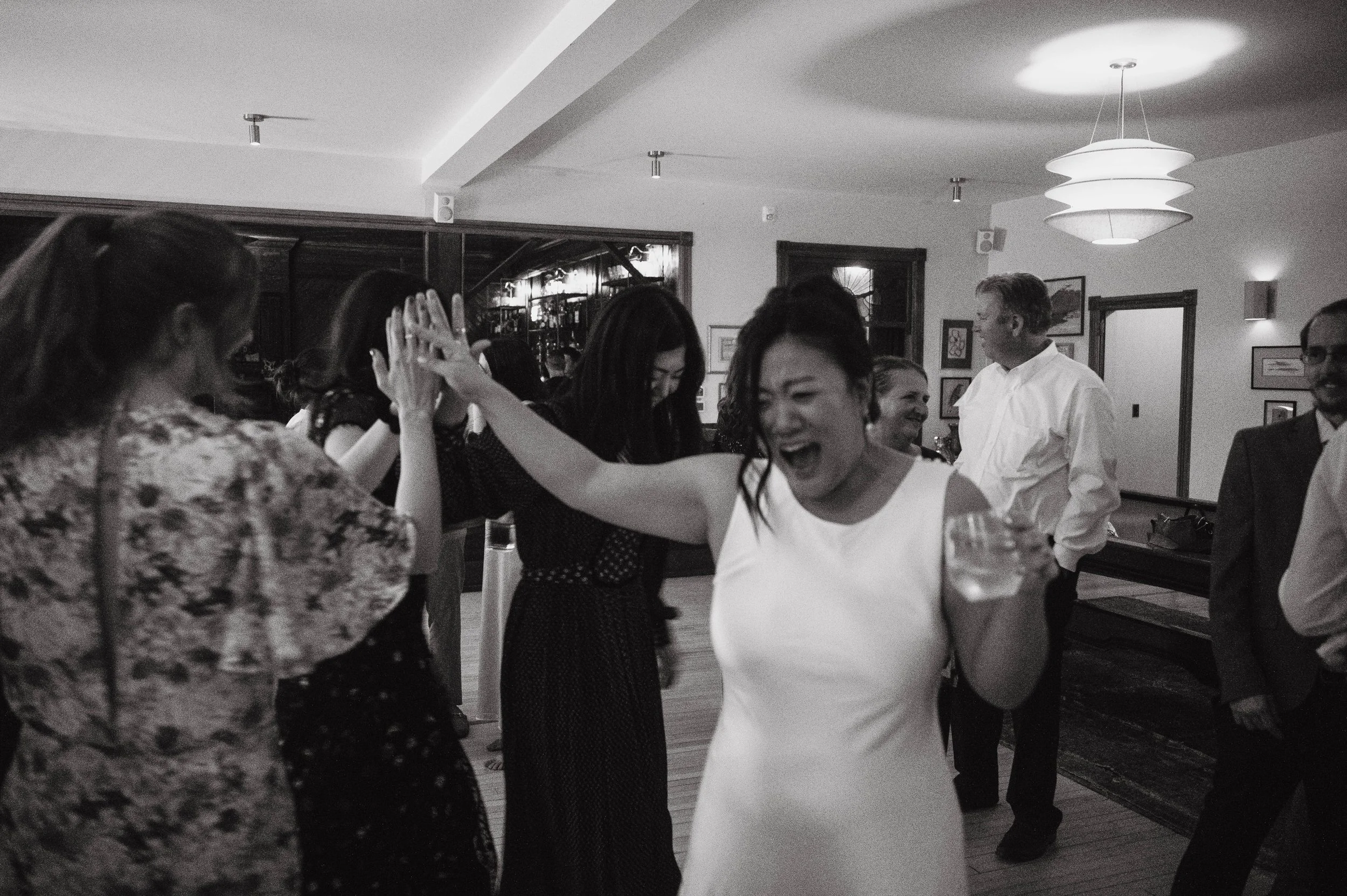 upstate-ny-wedding-bride-dancing-with-friends-reception.jpg