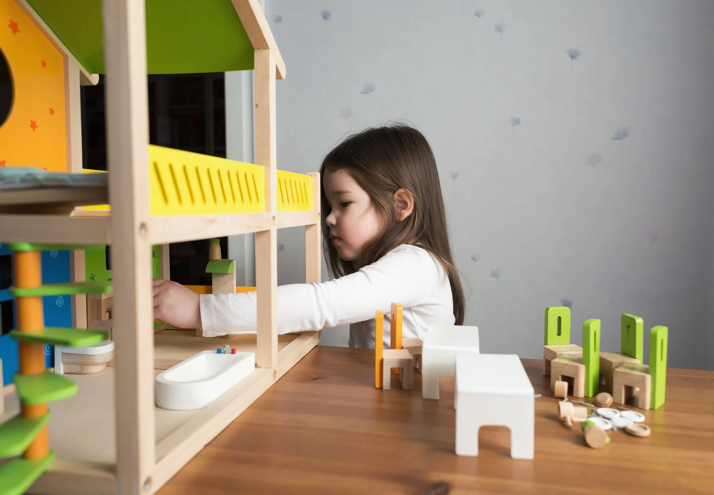 A young girl in play therapy.