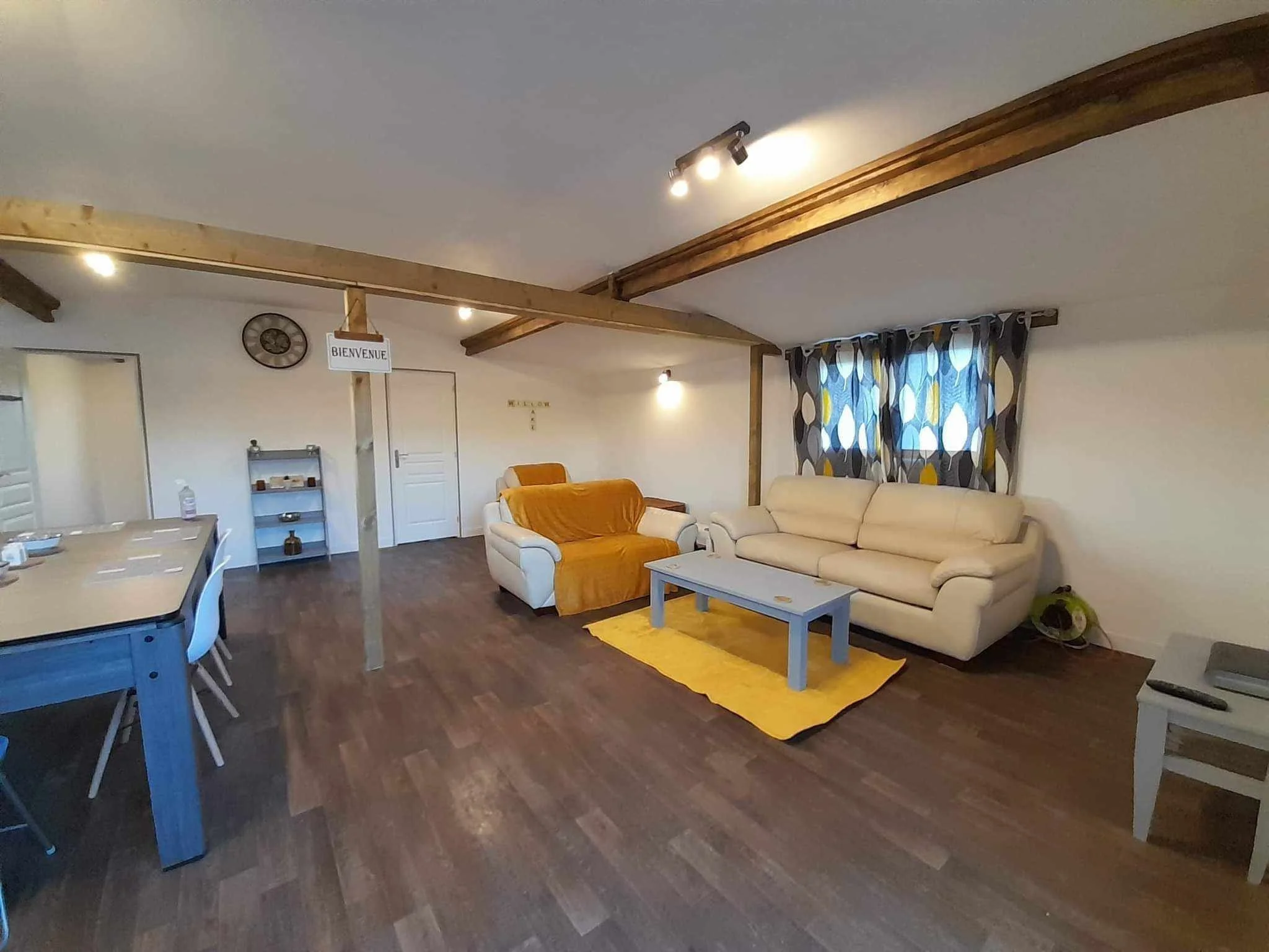 lodge2.jpg