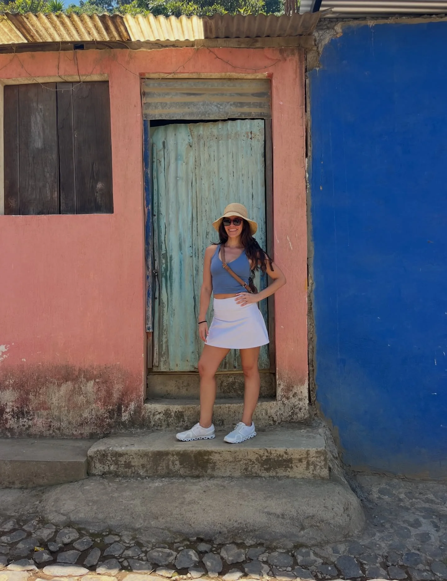 La caminata a las tortillas en El Hato, Guatemala. 

We walked through a small town, El Hato, to make tortillas with a beautiful local family and their cats! 

#elhatoguatemala #guate #tortillas #travel