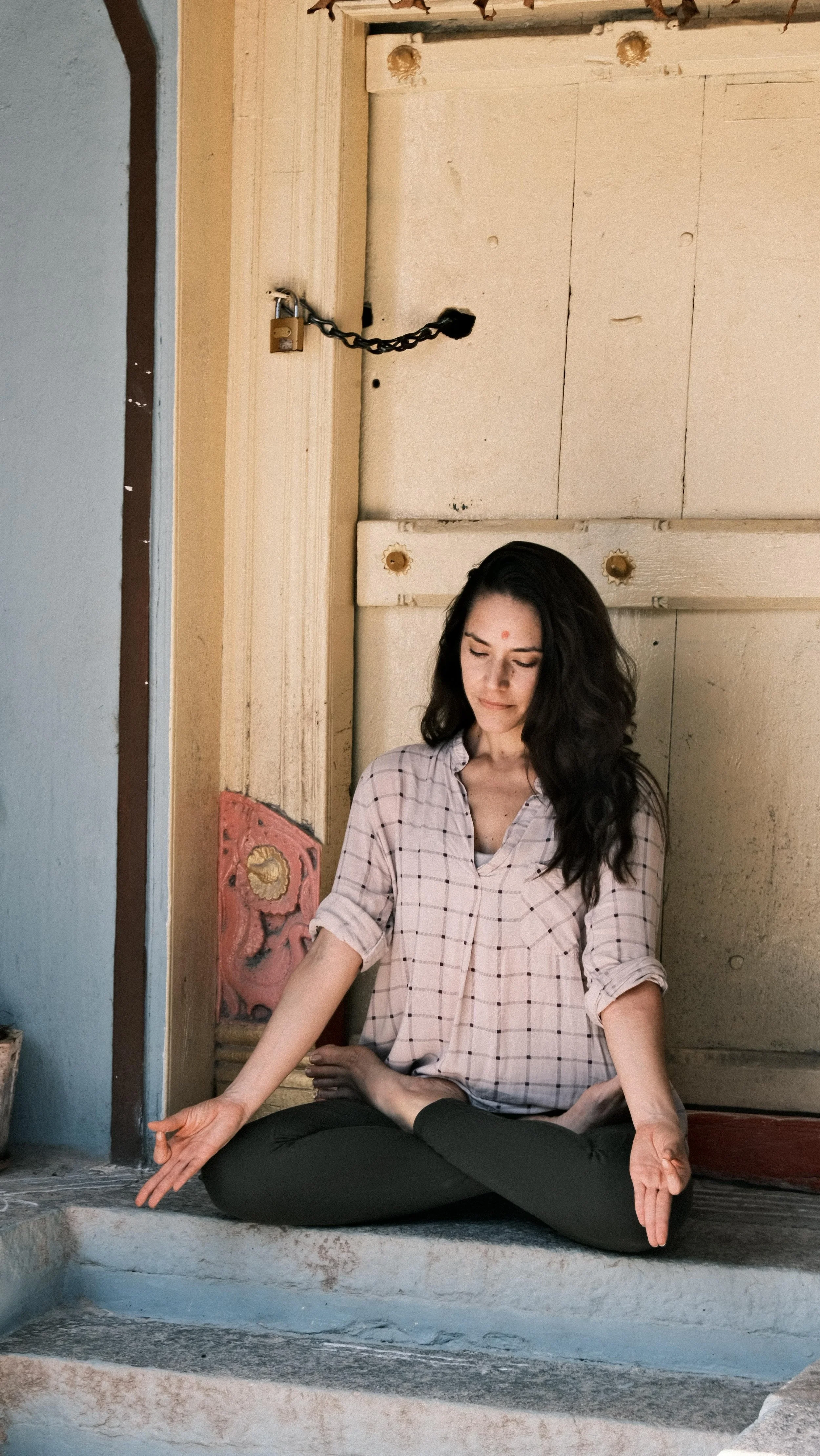 Mysore Tampa Bay provides Mysore-style Ashtanga classes for beginner & advanced yoga students in the Tampa Bay area (Clearwater, St. Pete, Oldsmar, Dunedin, Tampa, Safety Harbor, Palm Harbor, Tarpon Springs, Holiday, and more).