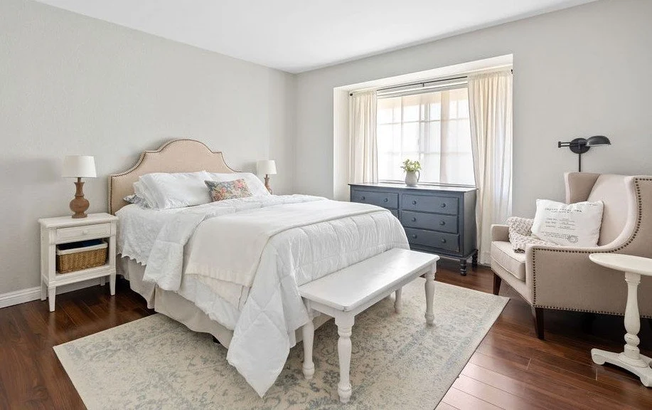 Condo photo - master bedroom.jpg