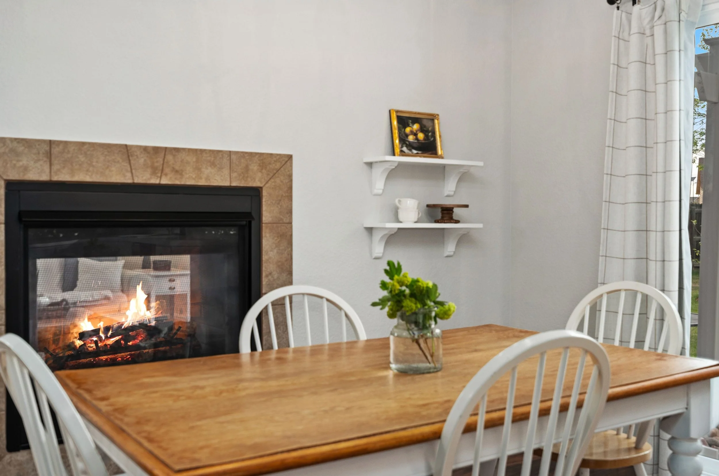 CO photo - dining room.jpg