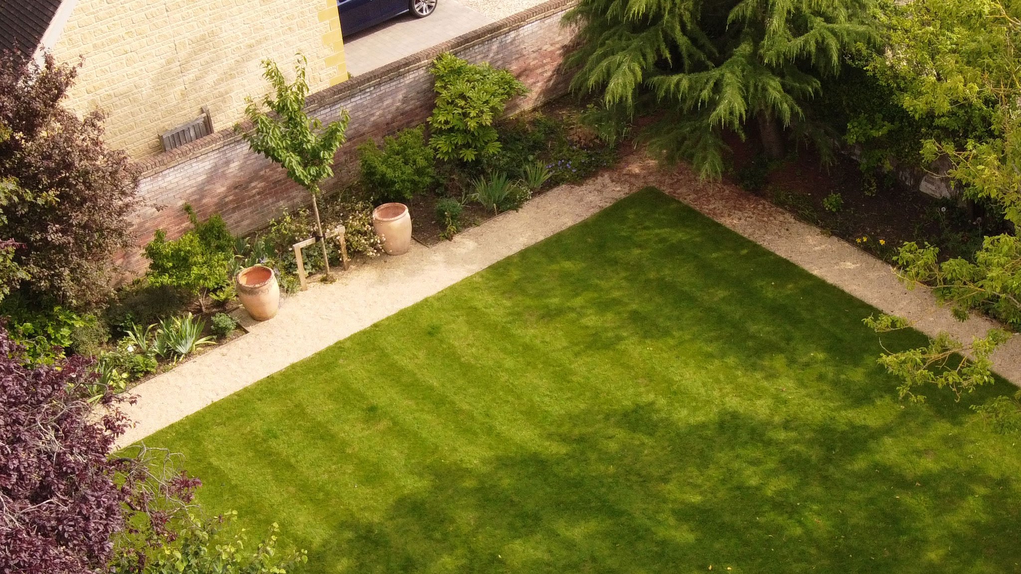 Gardens-need-focal-points.jpg