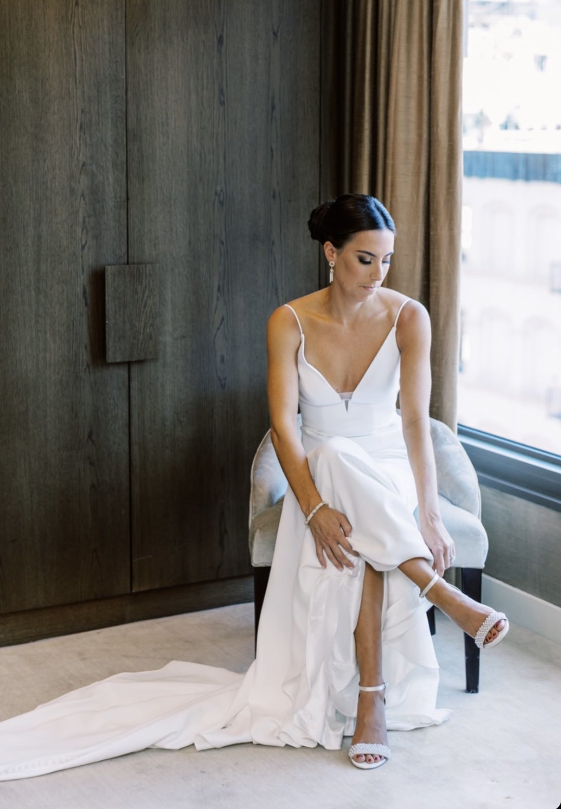 Bridal makeup artist in New City, New York. Makeup by Gaby Reyes. Timeless bridal makeup for the modern bride in New City, New York