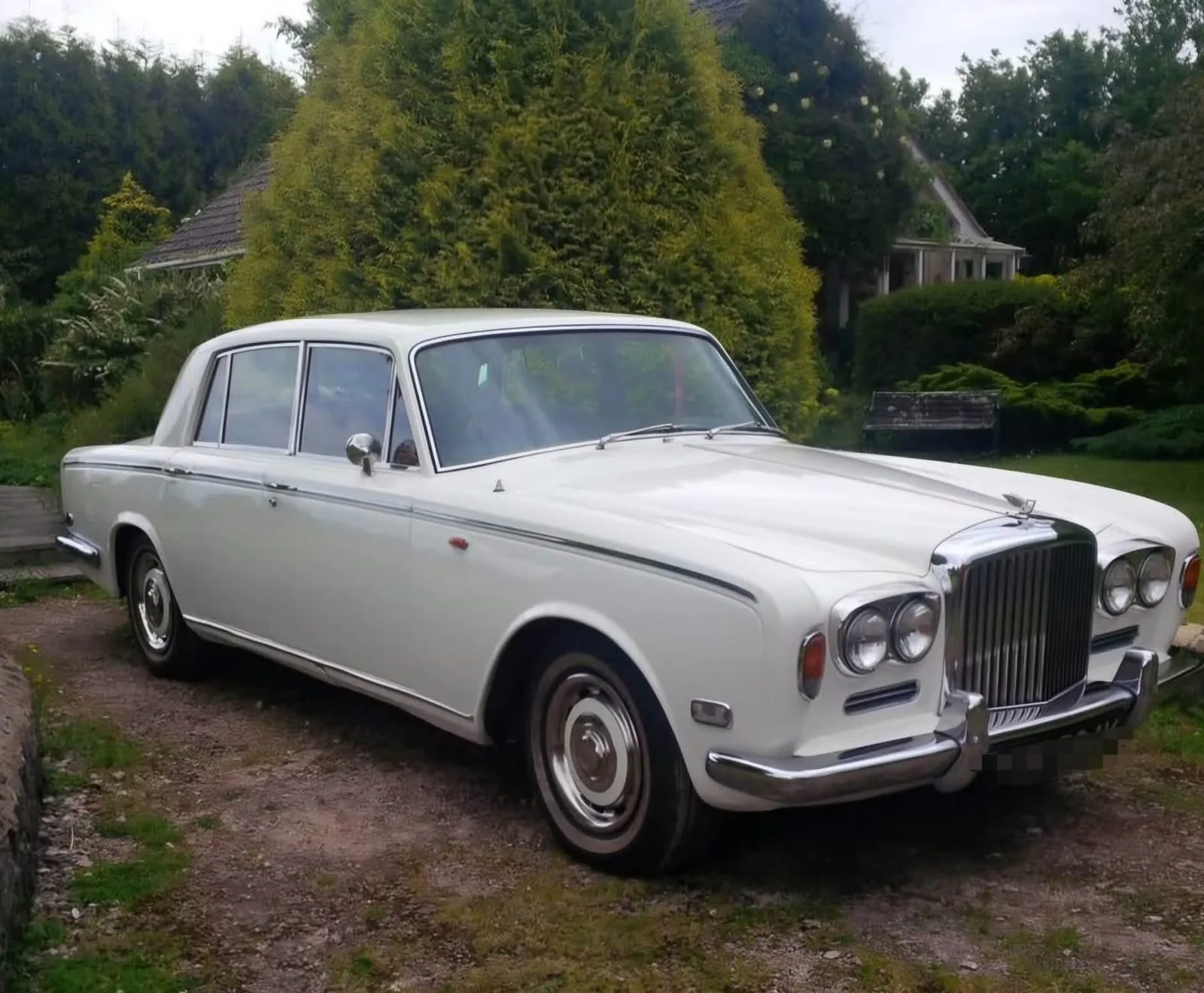 Classic white Bentley T2 wedding car available for hire in Devon