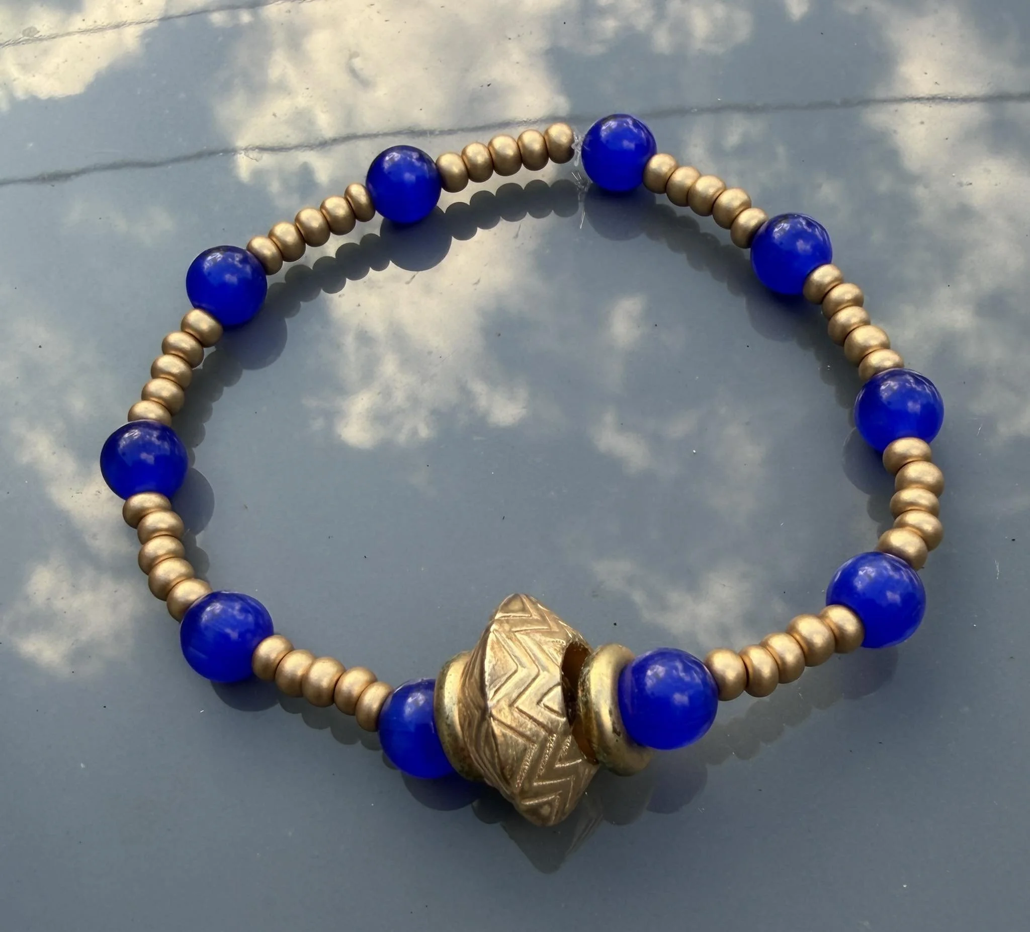 Cobalt blue glass beaded bracelet