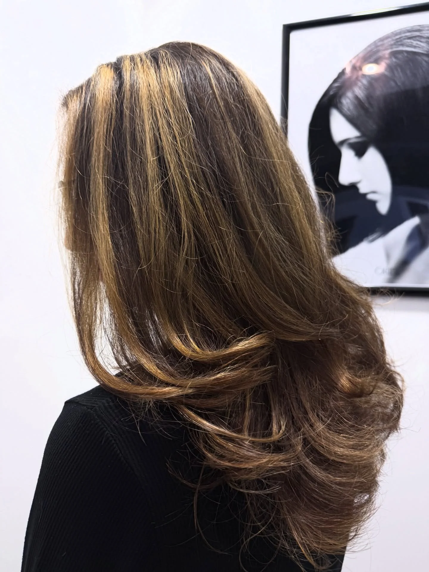 We see you,Katie! 🤩 stay tuned to see how this chunky balayage POPS her natural curls! #randco #randcobleu #randcolor #randcolove