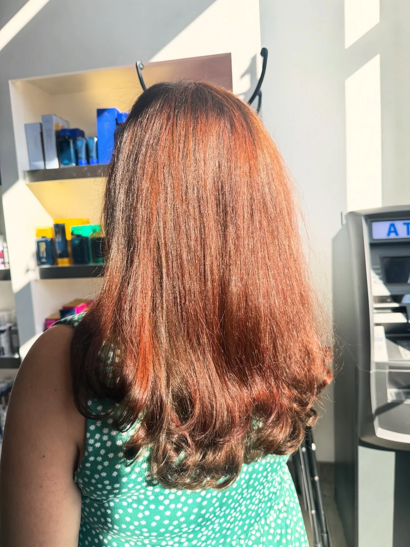 SHINY PENNY
Fresh copper highlights with NO lightener involved. 
 #randco #randcobleu #randcolor #randcolove