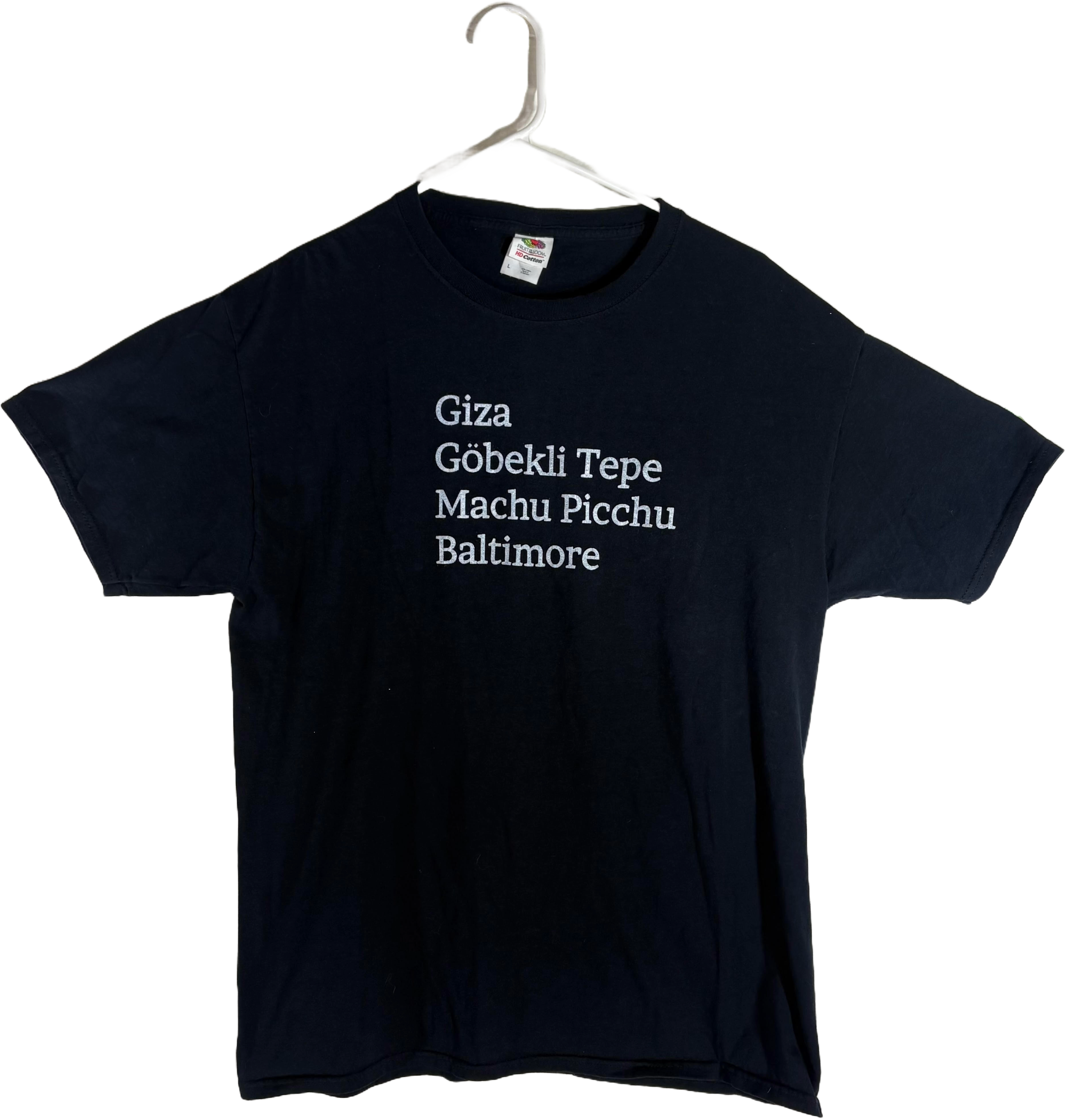Odd places T-shirt / Black