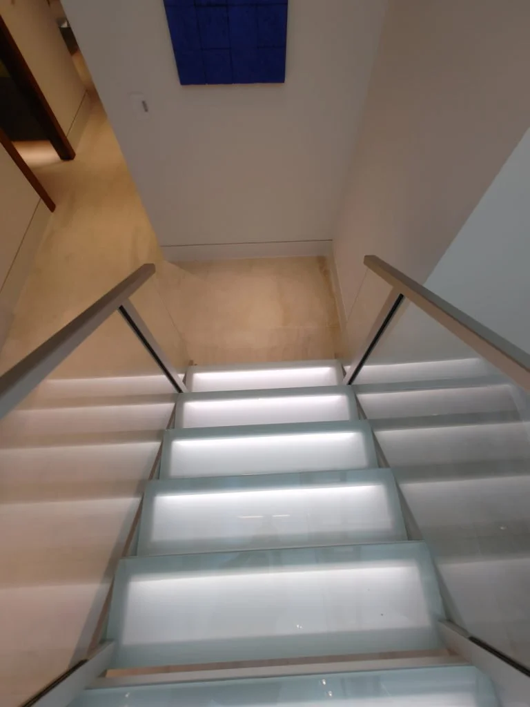 Hamilton Glass Rail 1.jpg