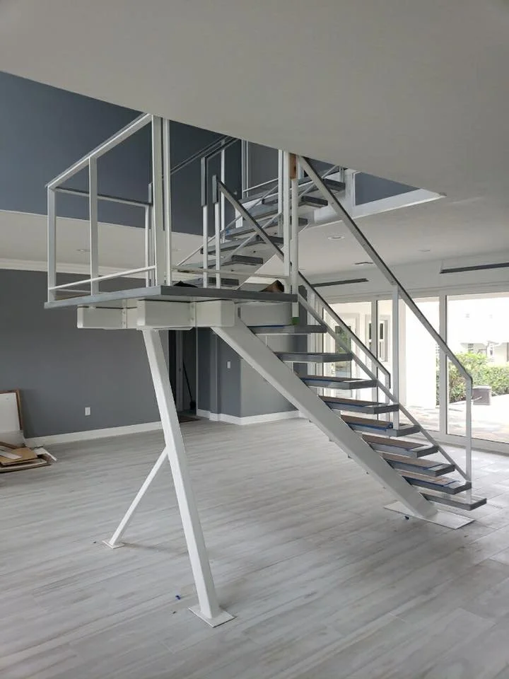 Mono-Stringer B-3 Hamilton Stair and Rail.jpg