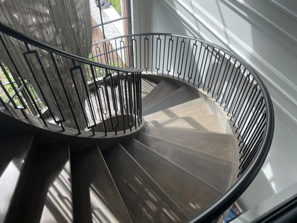 Hamilton Curved Stair Bal 4.jpg