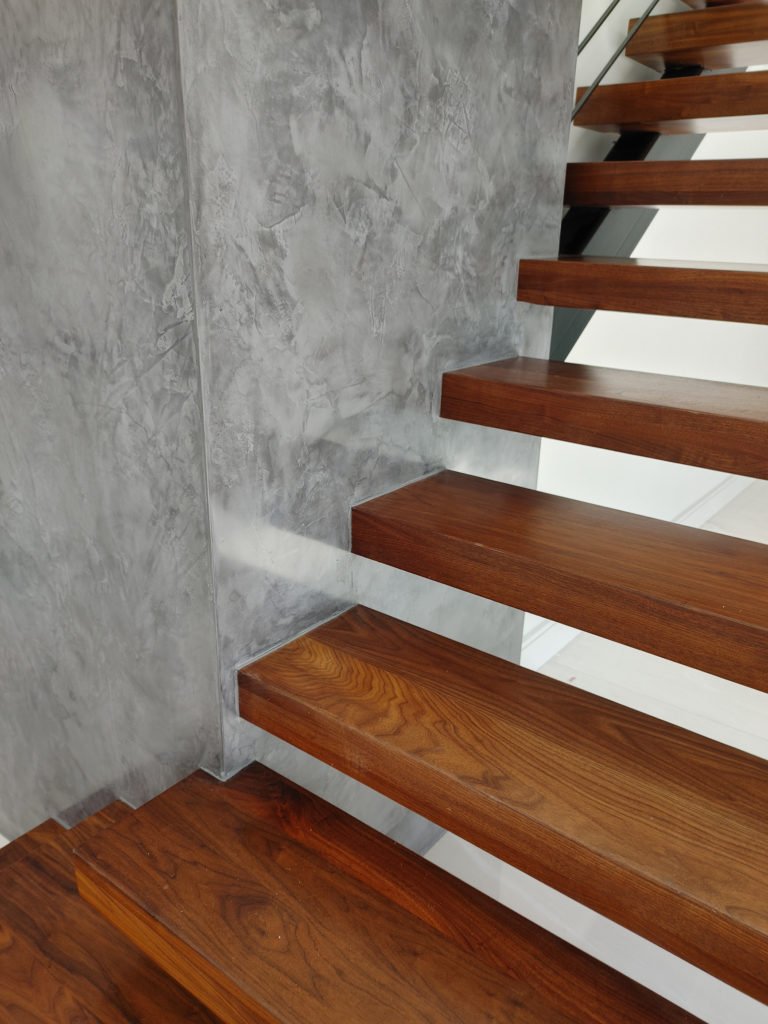 Hamilton Stair Floating and Freestanding 3.jpg