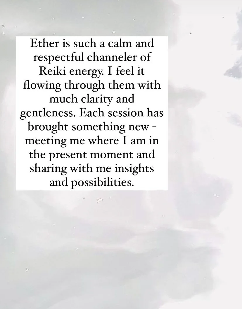 A note with a white background and black text about Reiki energy and sharing insights during sessions.