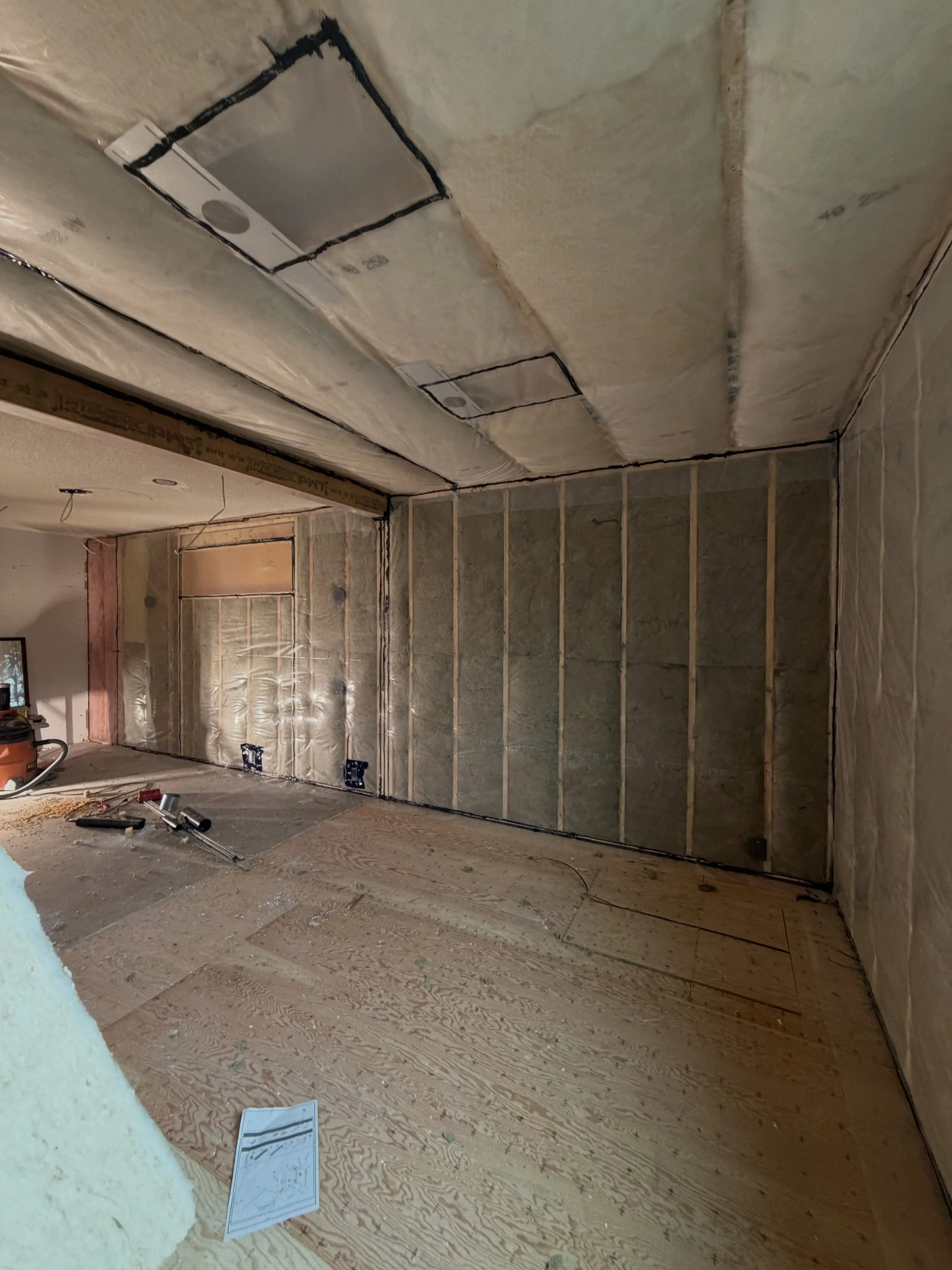 Closed up just in time for the snow! ❄️🏡

ROCKWOOL insulation and vapour barrier are complete!

Another step toward building a healthier home with better soundproofing, fire resistance, and energy efficiency. 🤍

It&rsquo;s what&rsquo;s behind the w