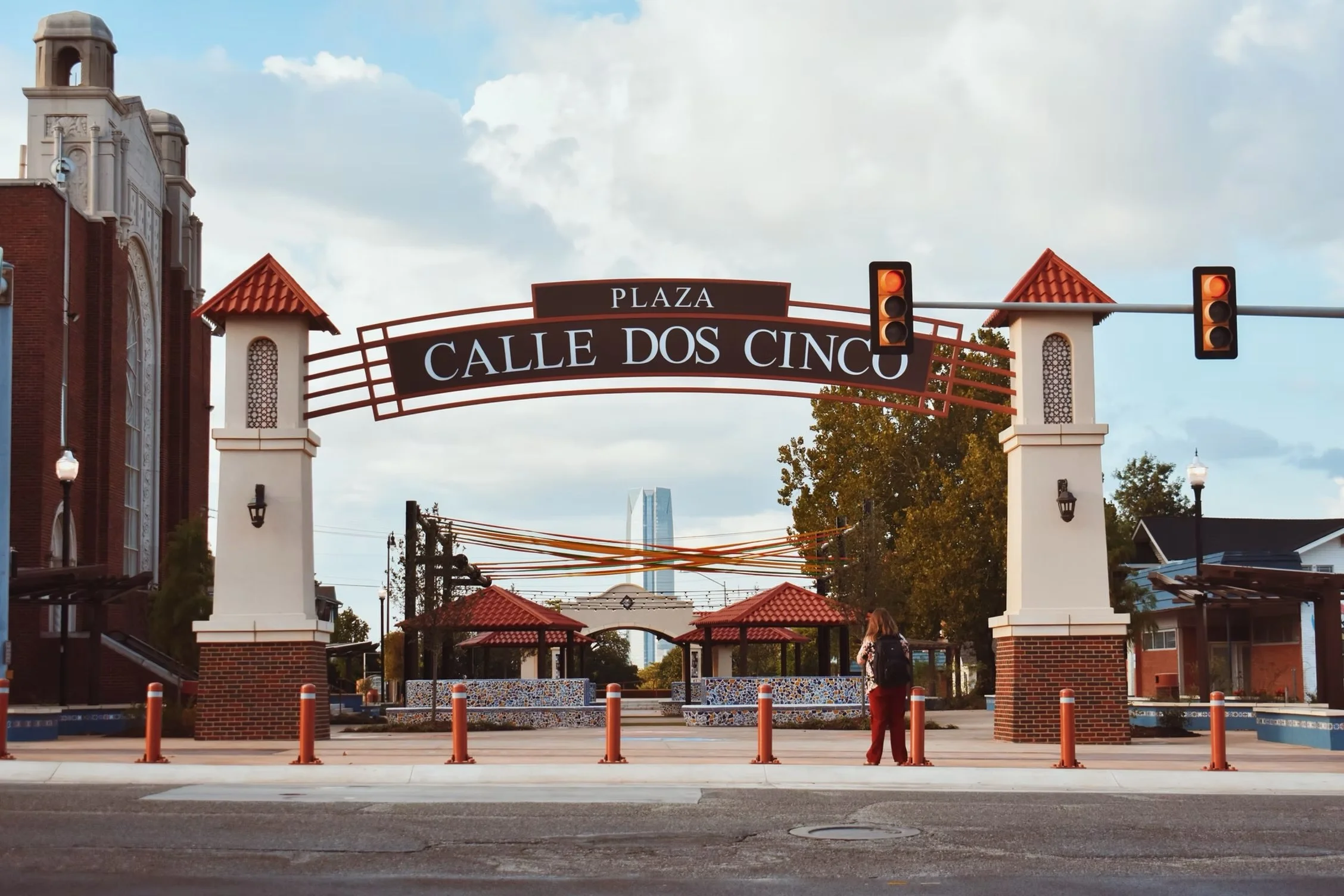 Calle Dos Cinco Plaza