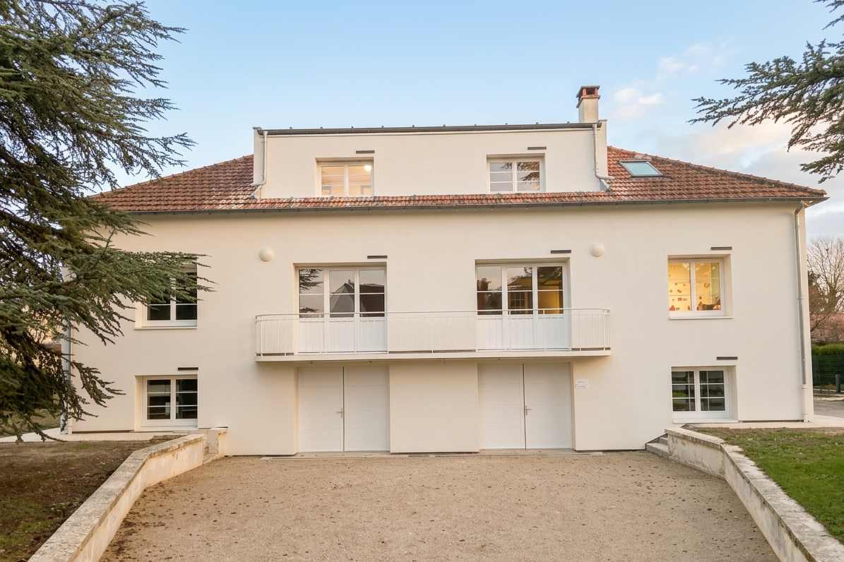 Aménagement d’une maison d’habitation en bureaux &amp; remplacement de la véranda, à Châlons-en-Champagne. 2026
