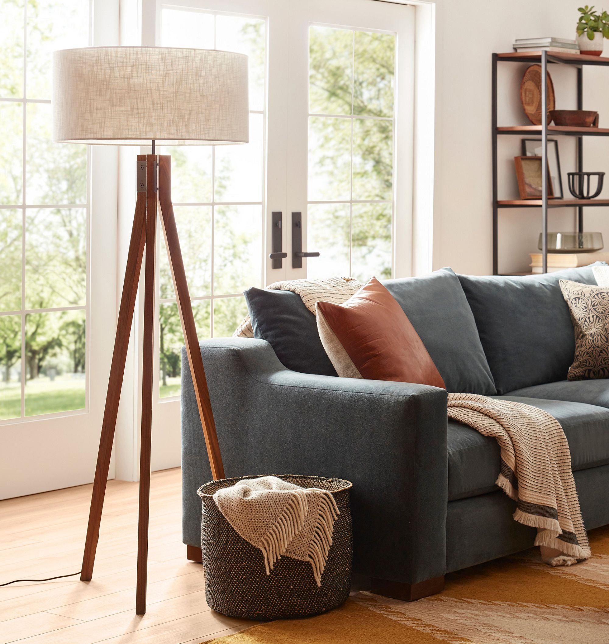 folk-tripod-floor-lamp-xl (2).jpg