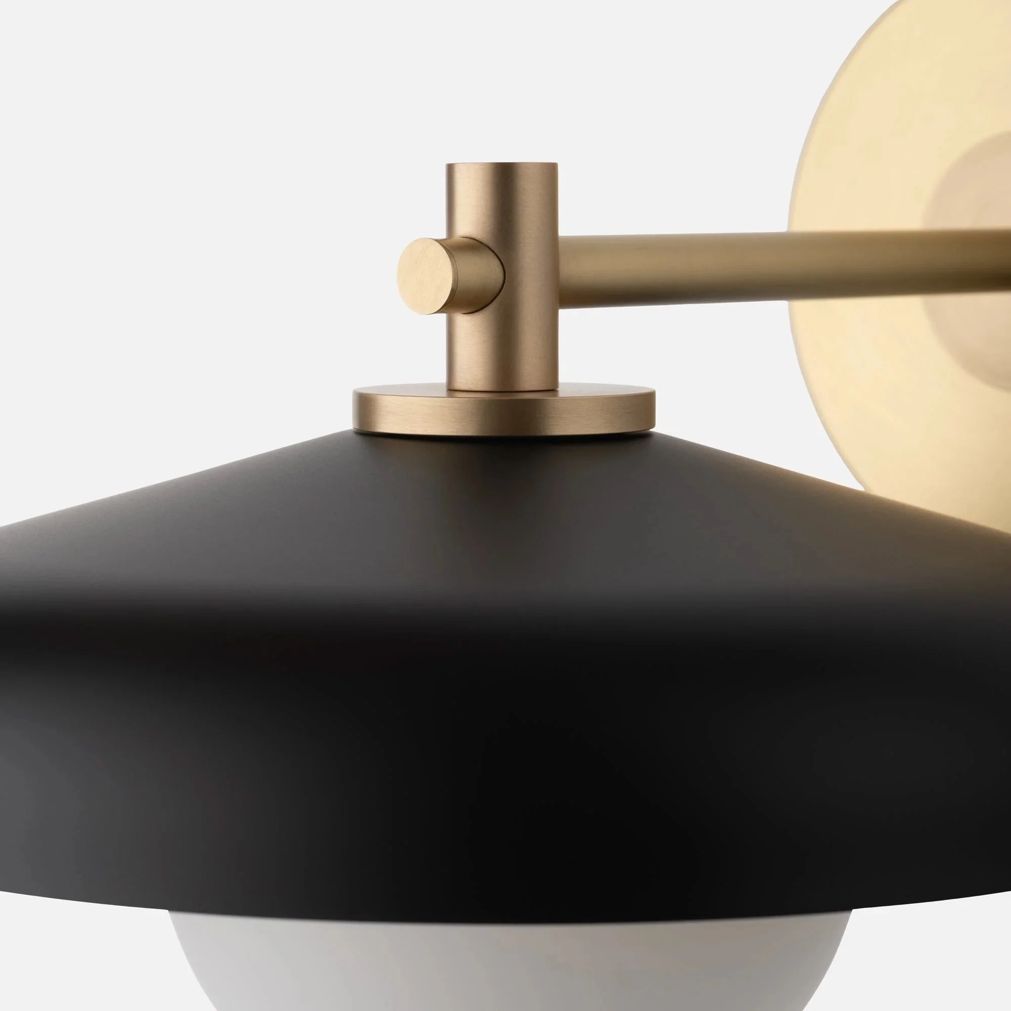 fall24_141899_caldera-wall-sconce-nb-tb_detail1_silo-_1x1_jw.jpeg