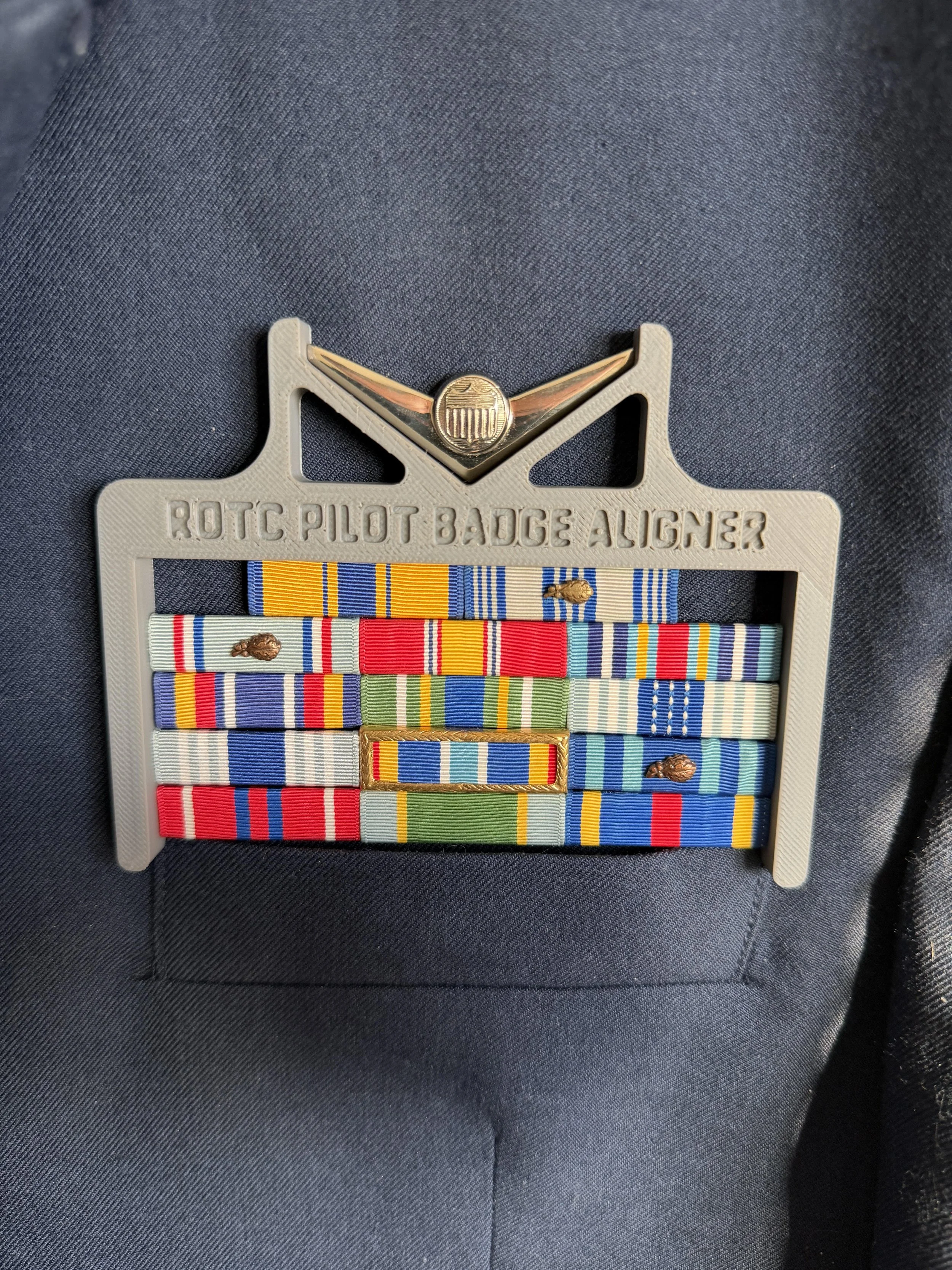 ROTC Pilot Badge & Rack Aligner