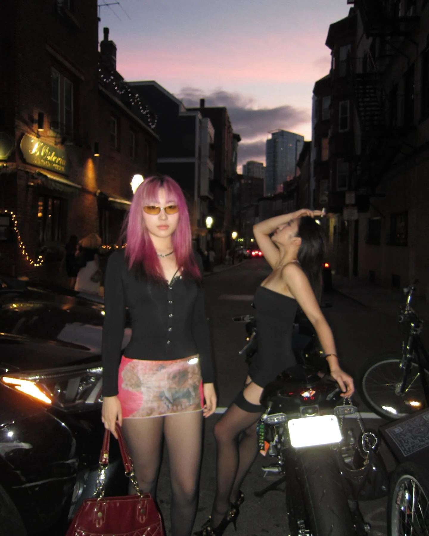 She's NoT FoR EveRyoNe. 
She WilL PiErCe YouR HeArt. 
And ShE Will OnLY bE ObsEsSion.

📷: @123456y7890y