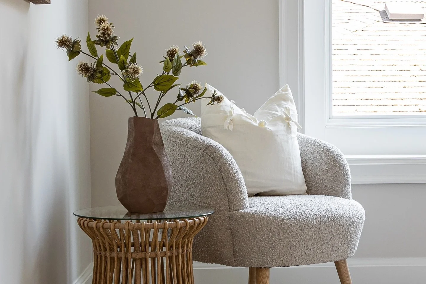 Not every square foot needs to shout.

Some just need to whisper: stay a while.

This nook does exactly that.

&bull;
&bull;
&bull;
&bull;
&bull;
&bull;
#homestaging #interiorstyling #realestatemarketing #designthatconverts #styledtosell