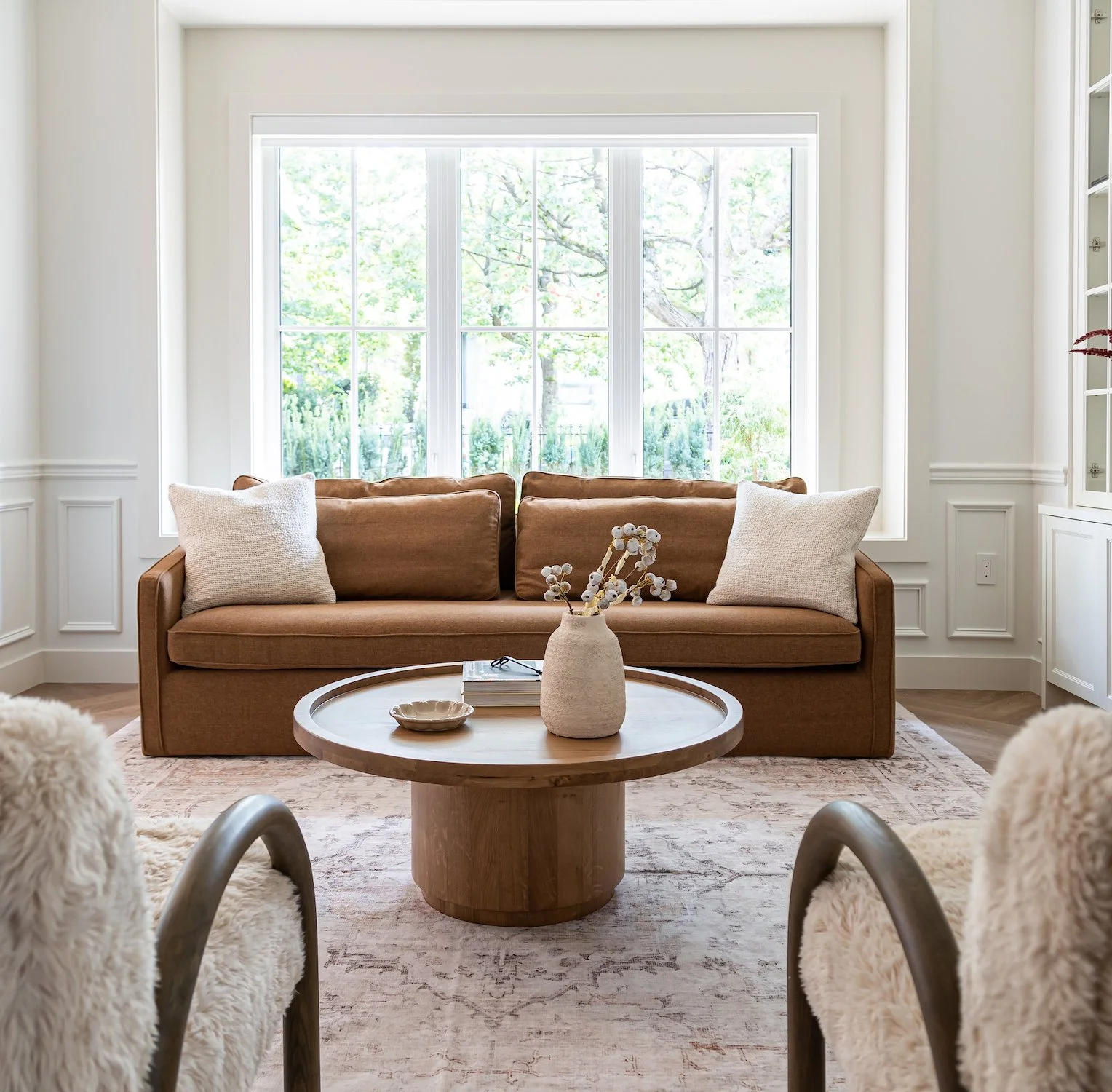 Vancouver luxury real estate staging showcasing a thoughtfully arranged townhouse living room.
