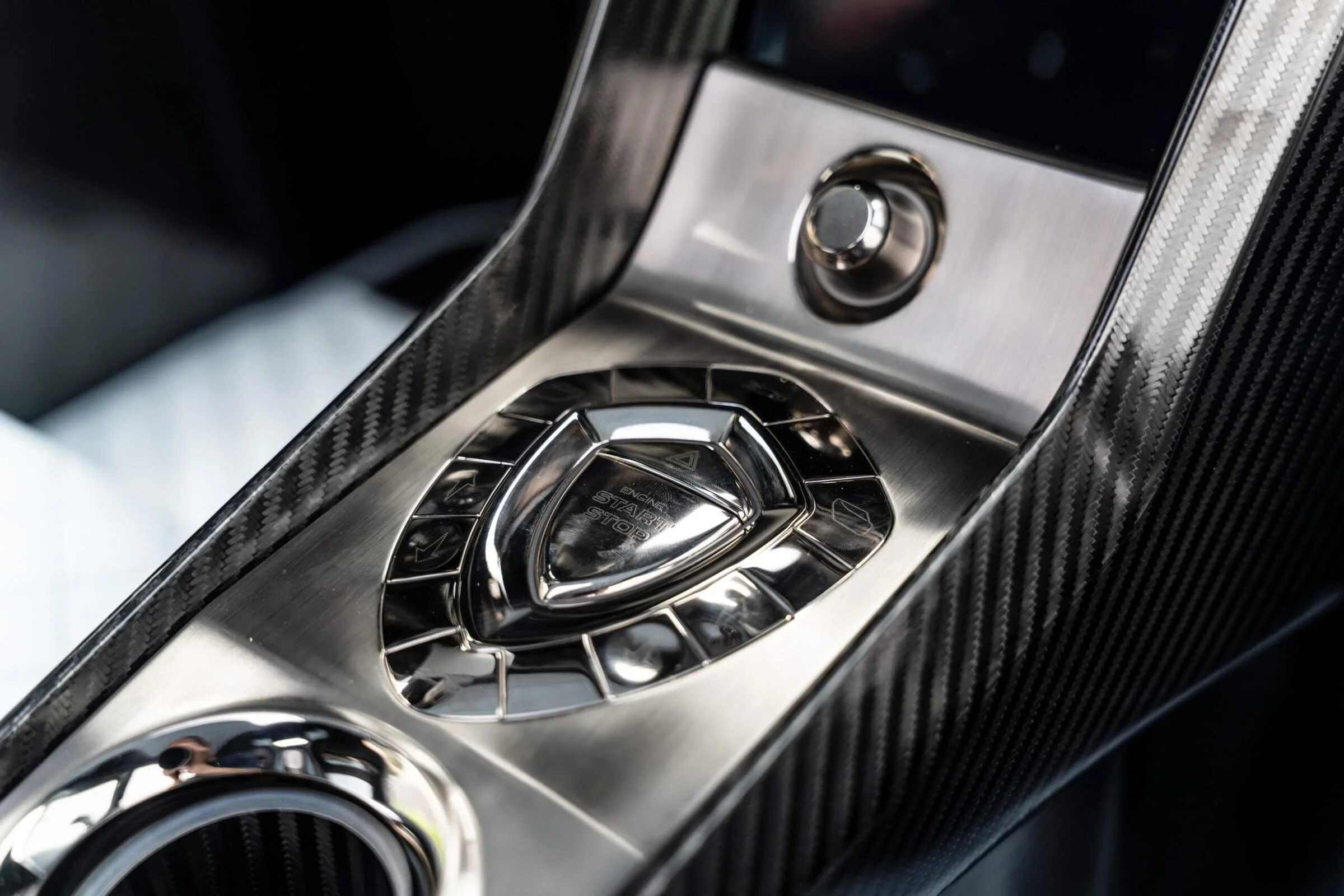 Regera-Interior-69-scaled.jpg
