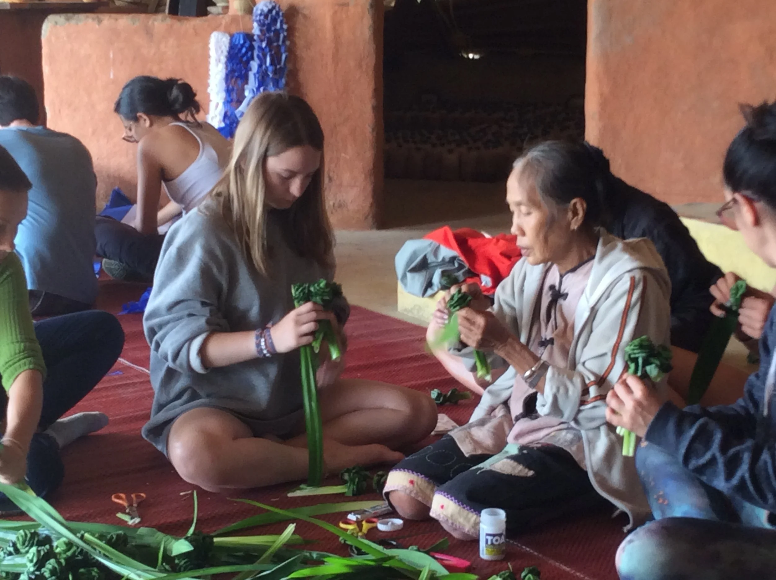 Sanpatong bouquet crafting 3.JPG