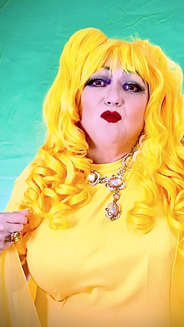 MARI IN DRAG