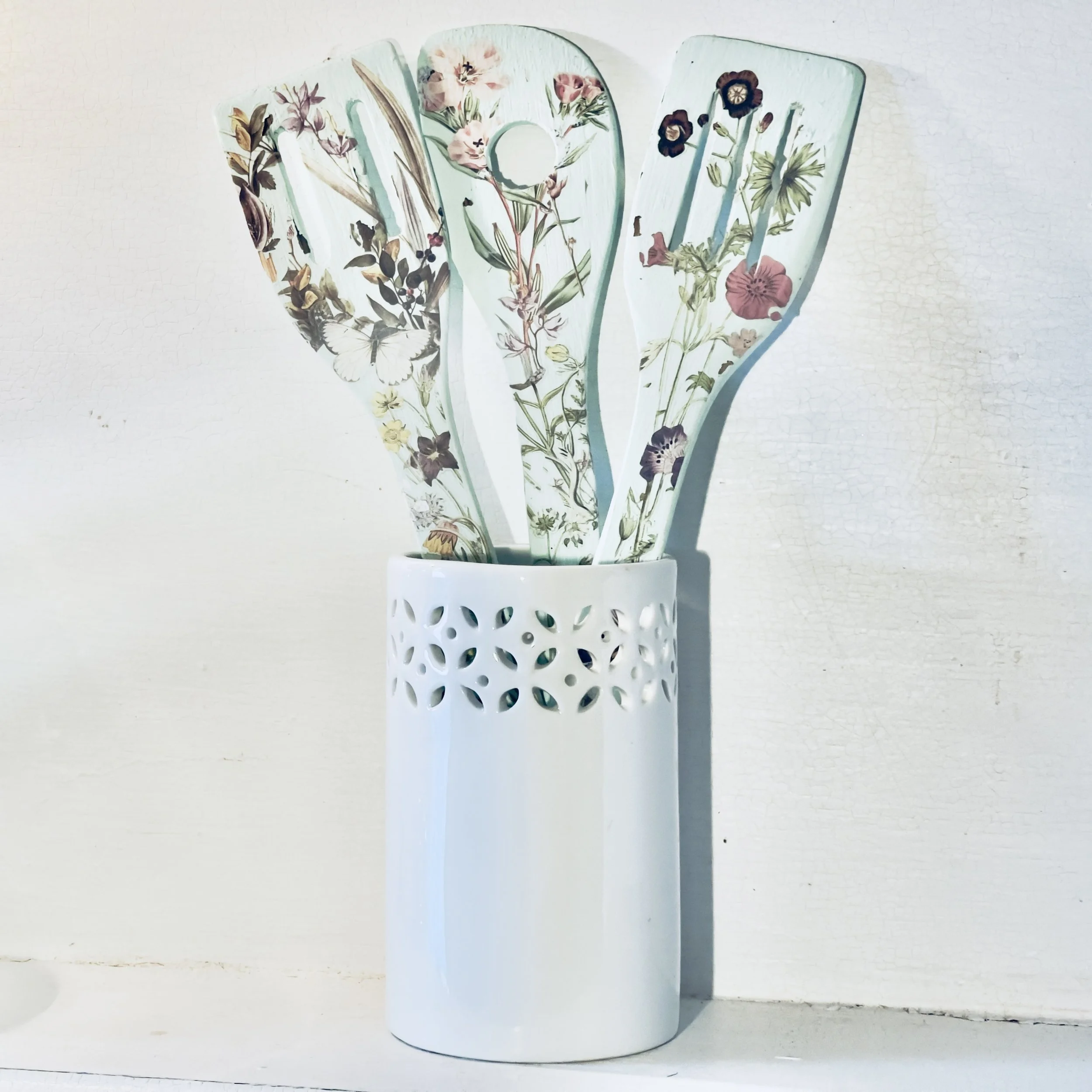Spoon Bouquet Flowers Birds and Butterflies Green Spring