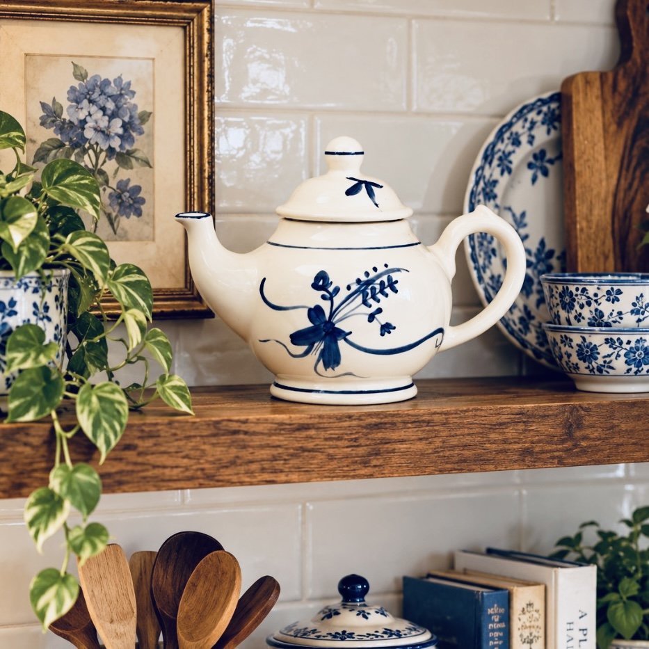 Blue & White Pottery Teapot USA