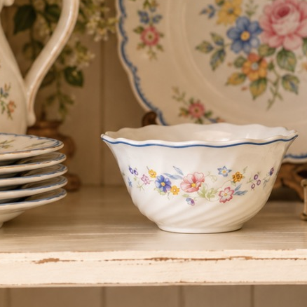 Victoria Floral Scalloped Dessert Bowl Arcopal France