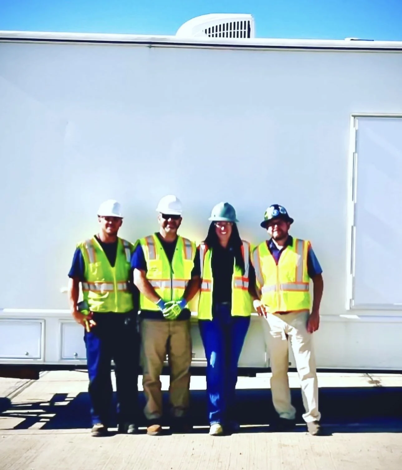 Operational teams and field personnel supporting engineering coordination, energy infrastructure projects, industrial operations, CAPEX and OPEX initiatives, and execution-focused environments.
