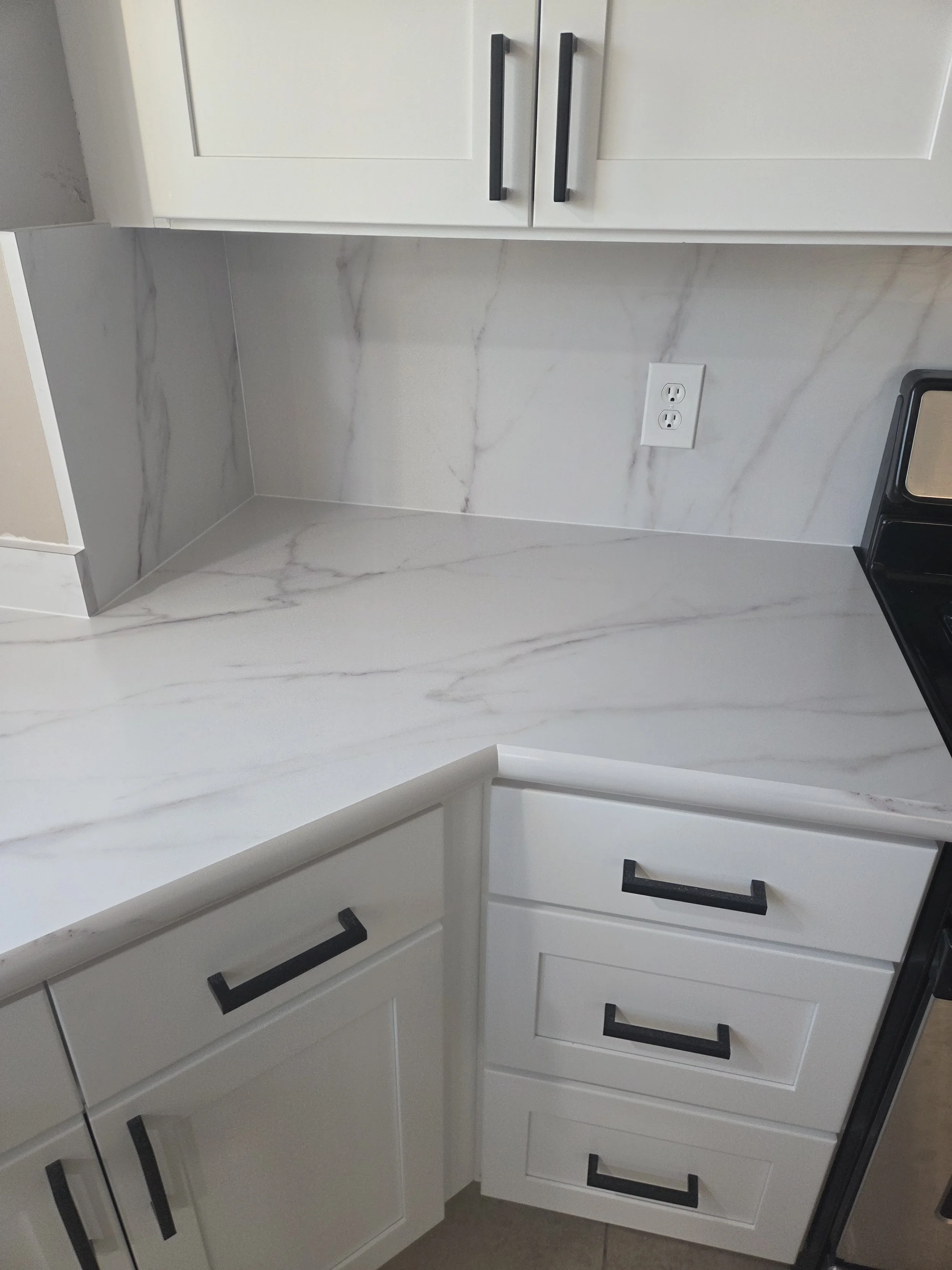 Contemporary Kitchen Remodel by Top Notch Installations — Project 1 project photo 2