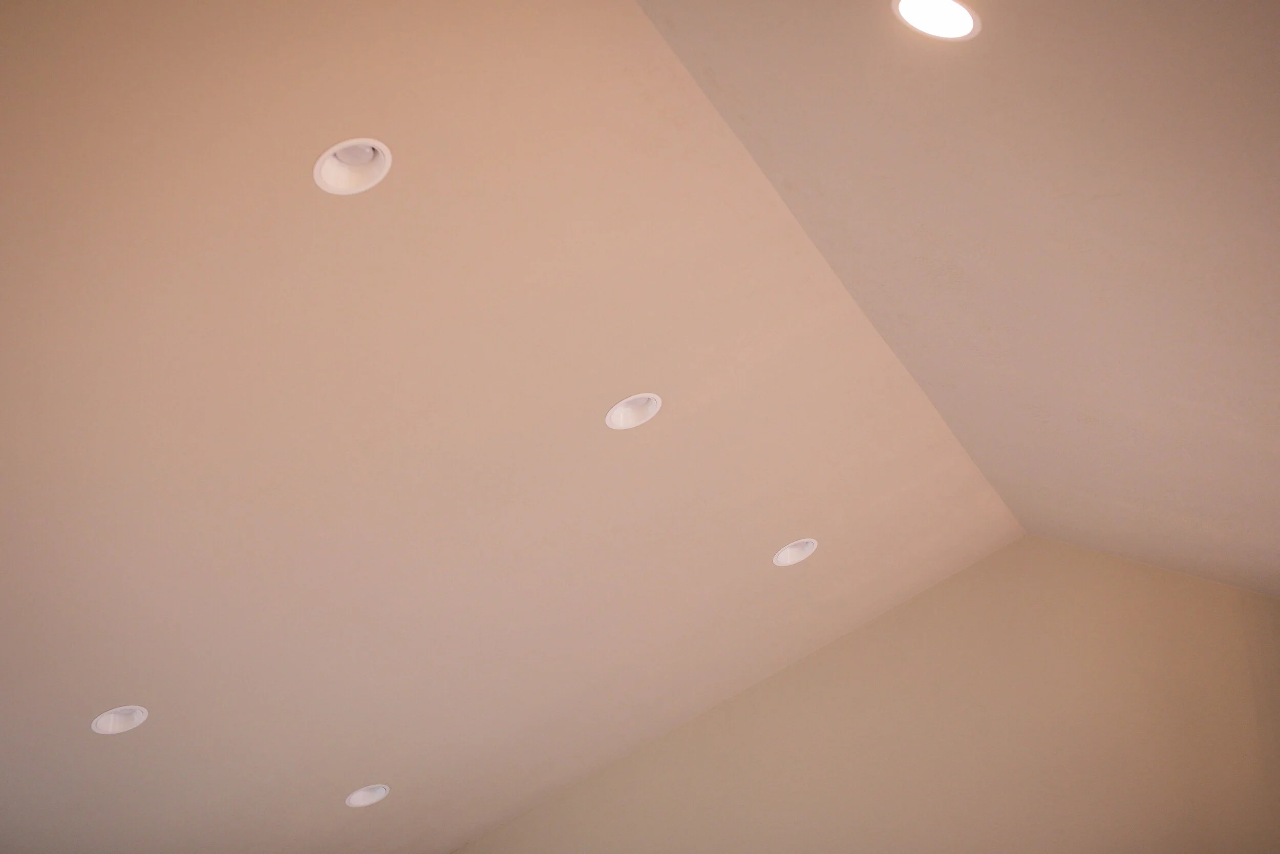 9 recessed lights and custom fixture allowances