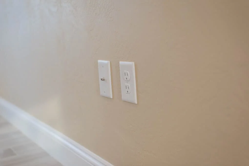 Five (5) phone & (5) cable outlets