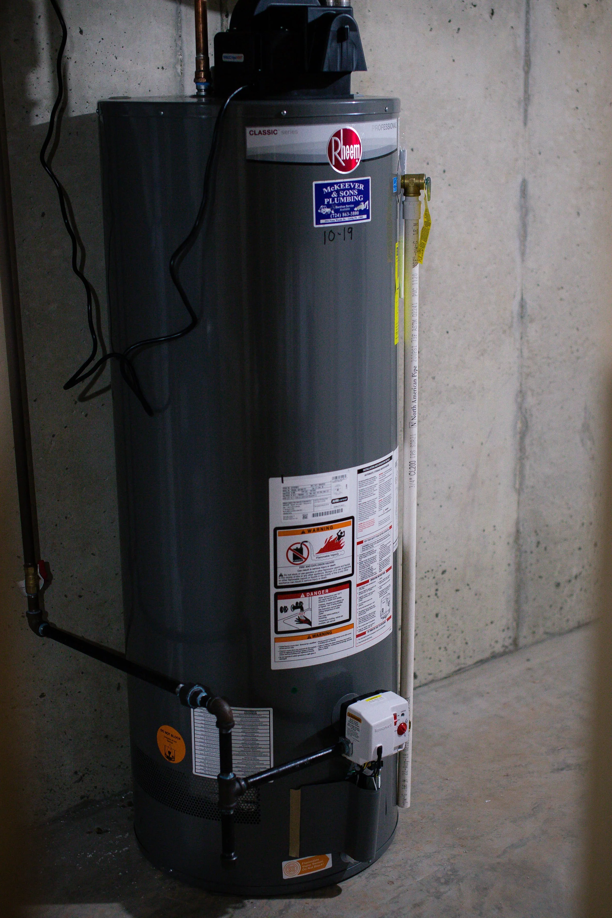 50 Gallon HIgh Efficiency Hot Water Tank