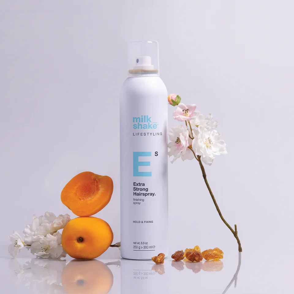 milk-shake-lifestyling-extra-strong-spray-lifestyle.webp