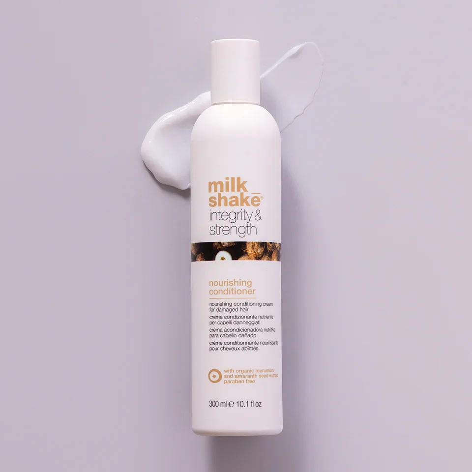 milk-shake-integrity-strength-conditioner-lifestyle.webp