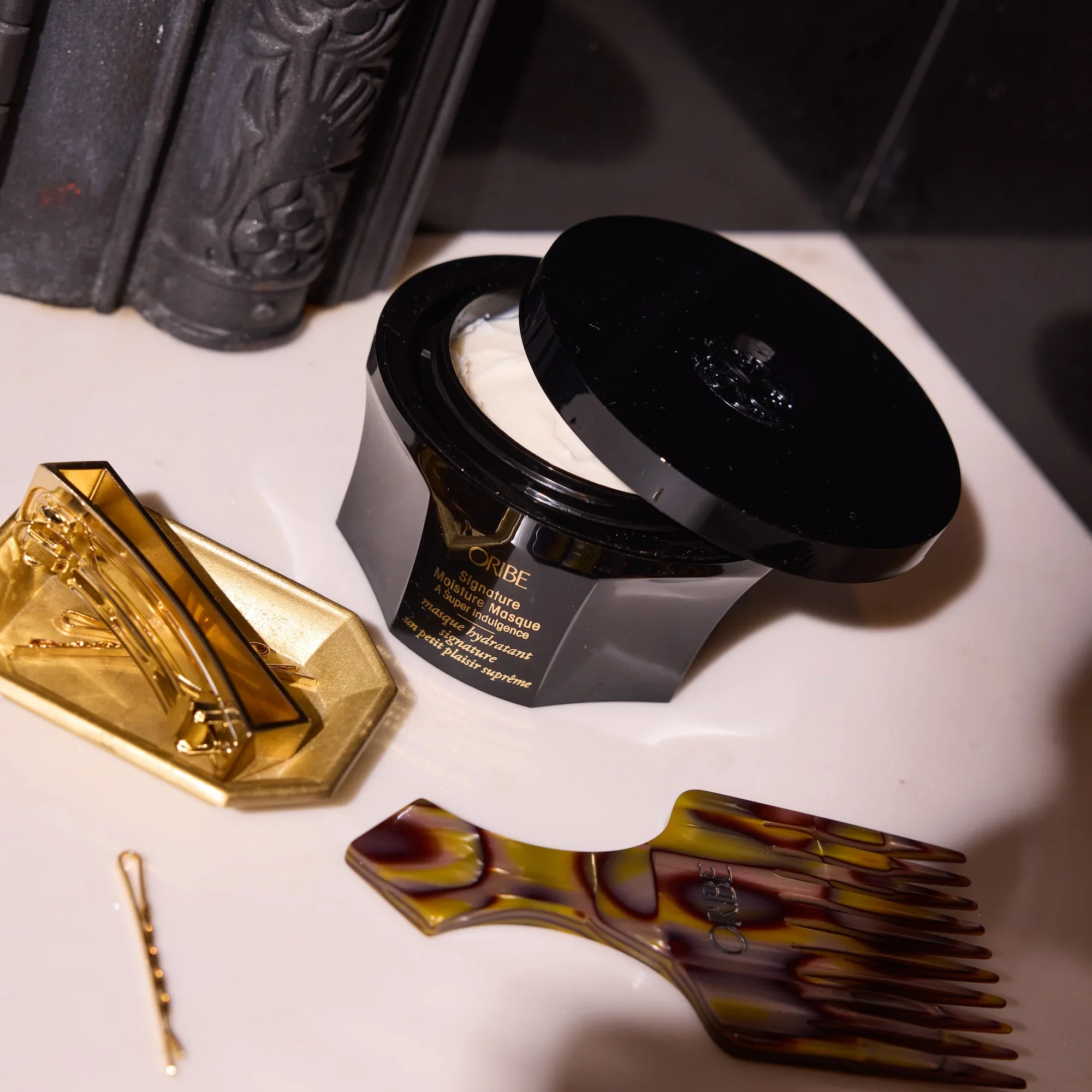 Oribe-SereneScalp_Shot-20_6294_1x1_b1ae099c-6c6a-46ea-b596-d99ddbcfa52c.webp