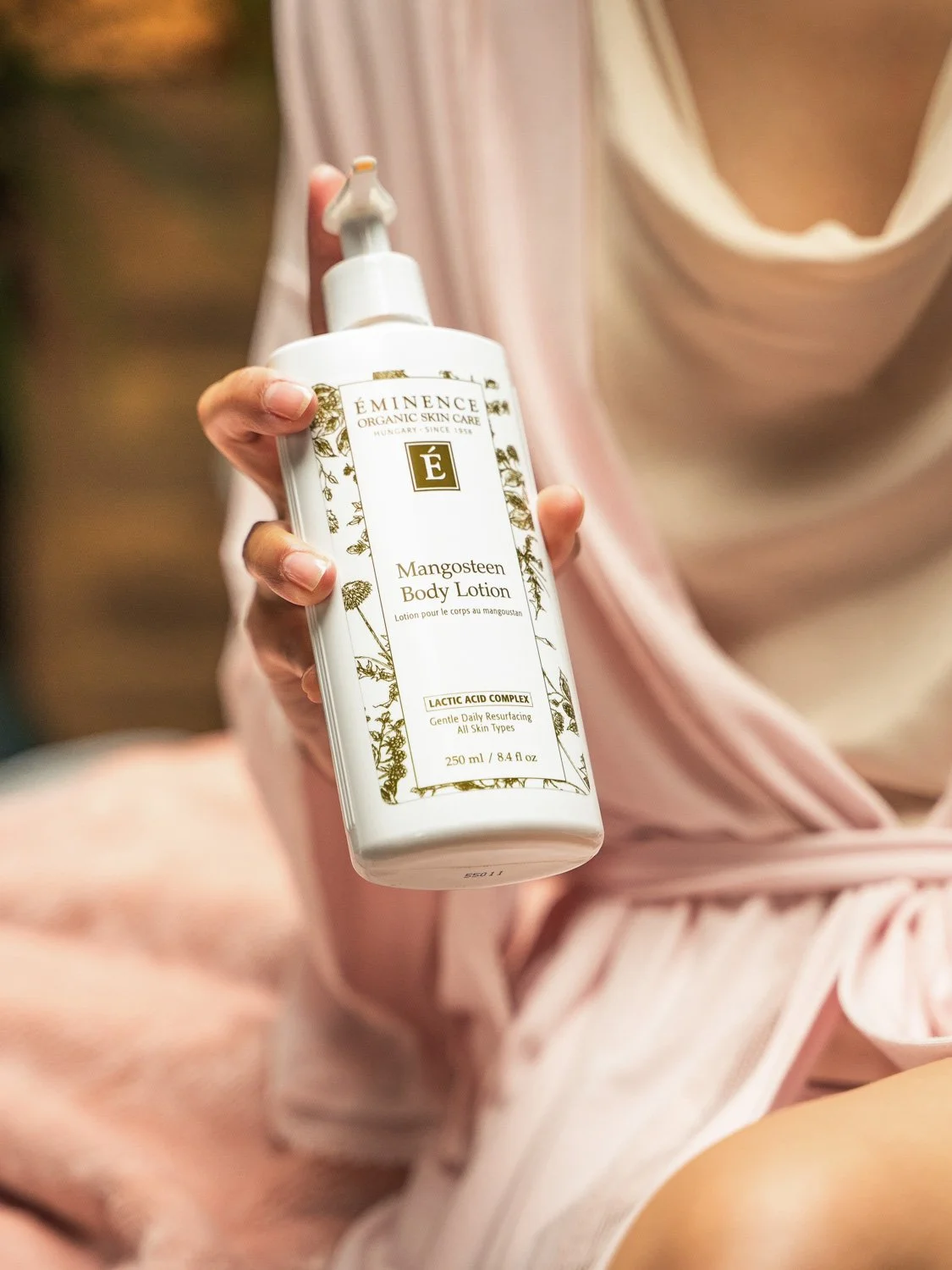 EM130-8130-mangosteen-body-lotion-pdp-library-image-1125x1500.jpg