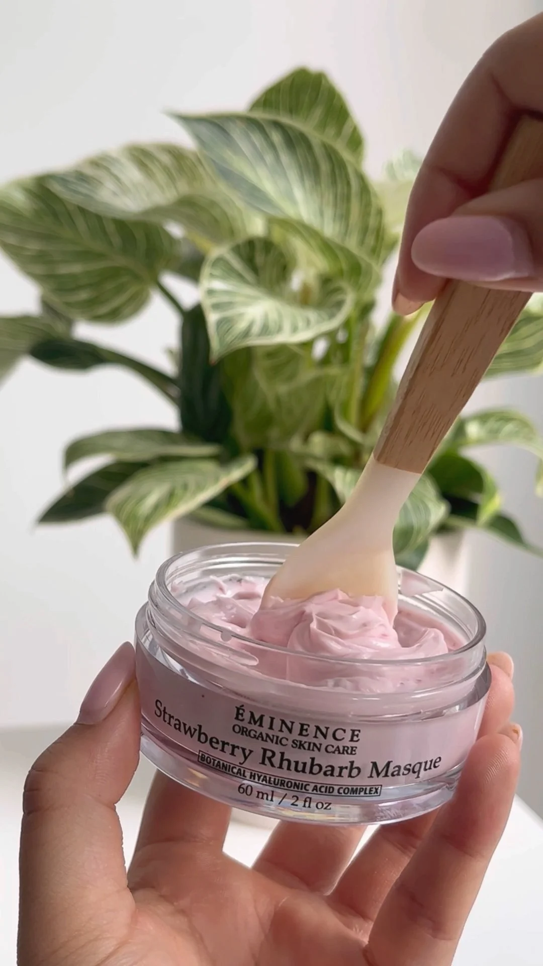 EM238-2238-strawberry-rhubarb-masque-social-thumbnail-1080x1920.jpg