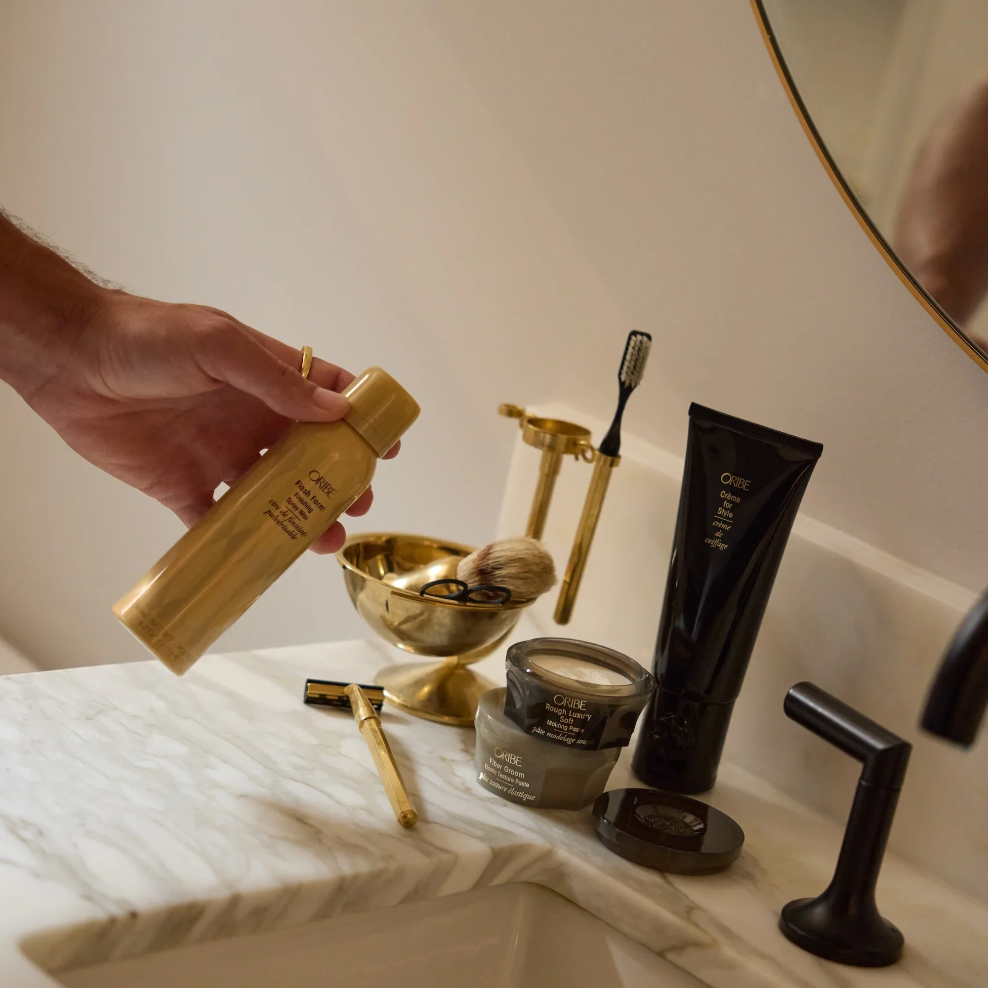 Oribe-SereneScalp_Shot-39_2681_1x1_c197f0e2-9cf6-4f3b-a8e6-3e28c1bd1df4.webp