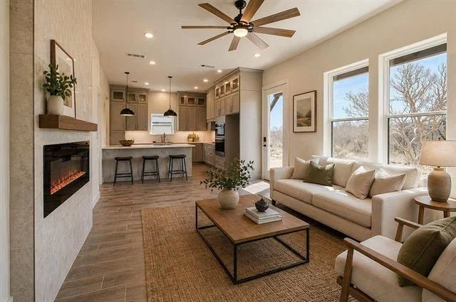 108 E Live Oak Granite Shoals, TX