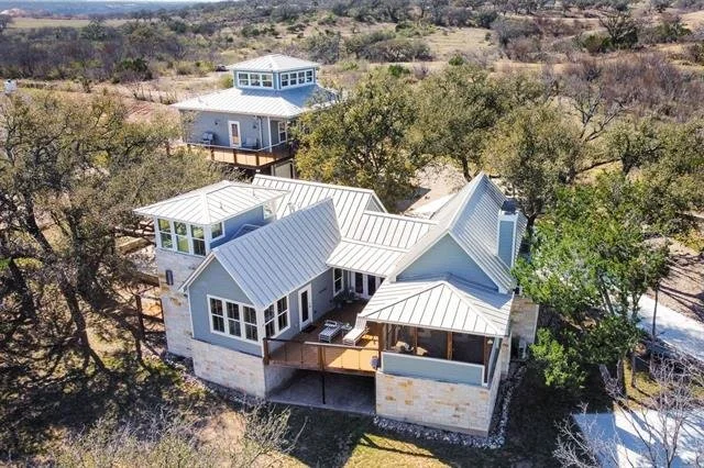 348 Chimney Cove Marble Falls, TX
