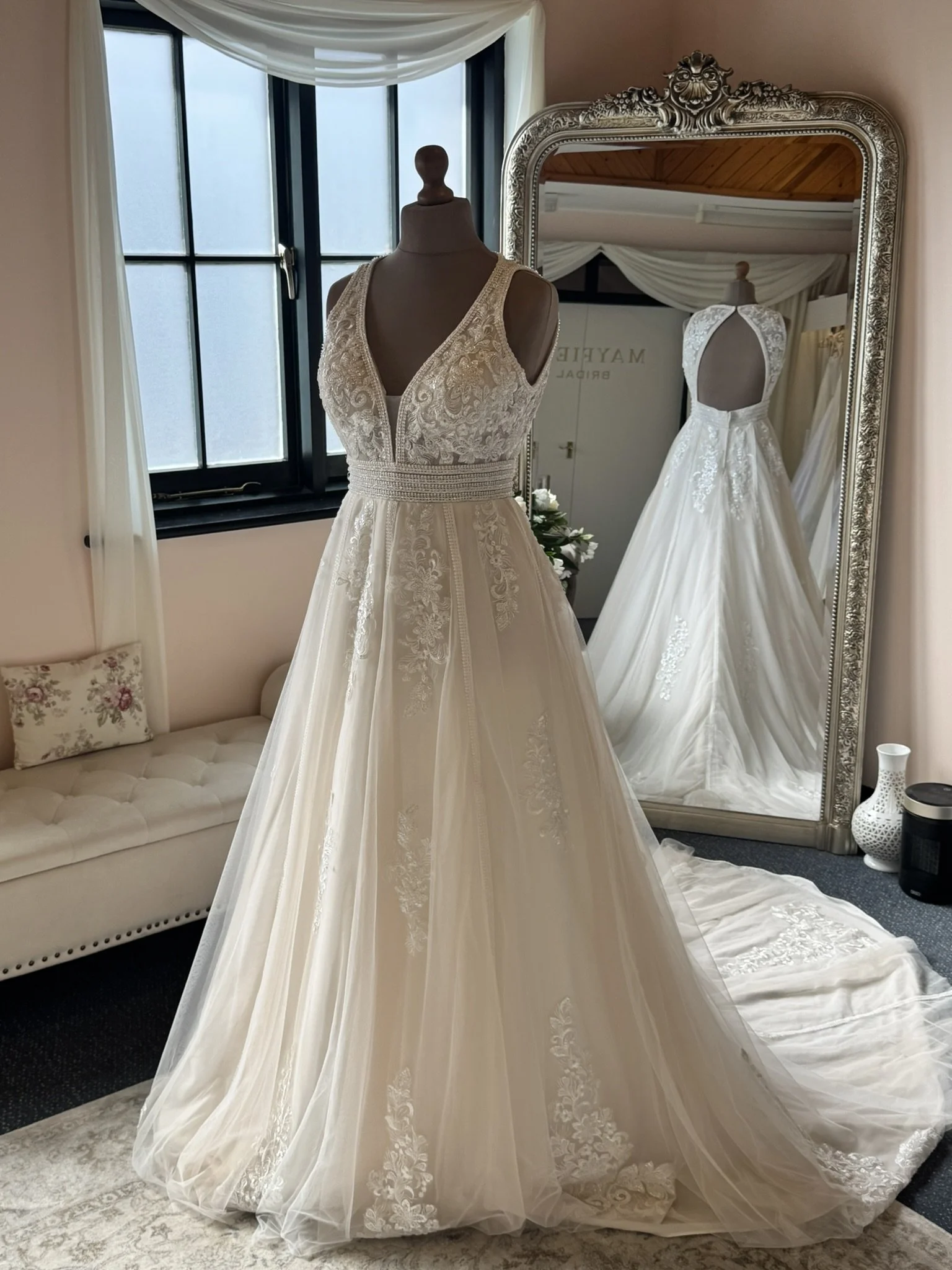 LQ Designs London.JPEG